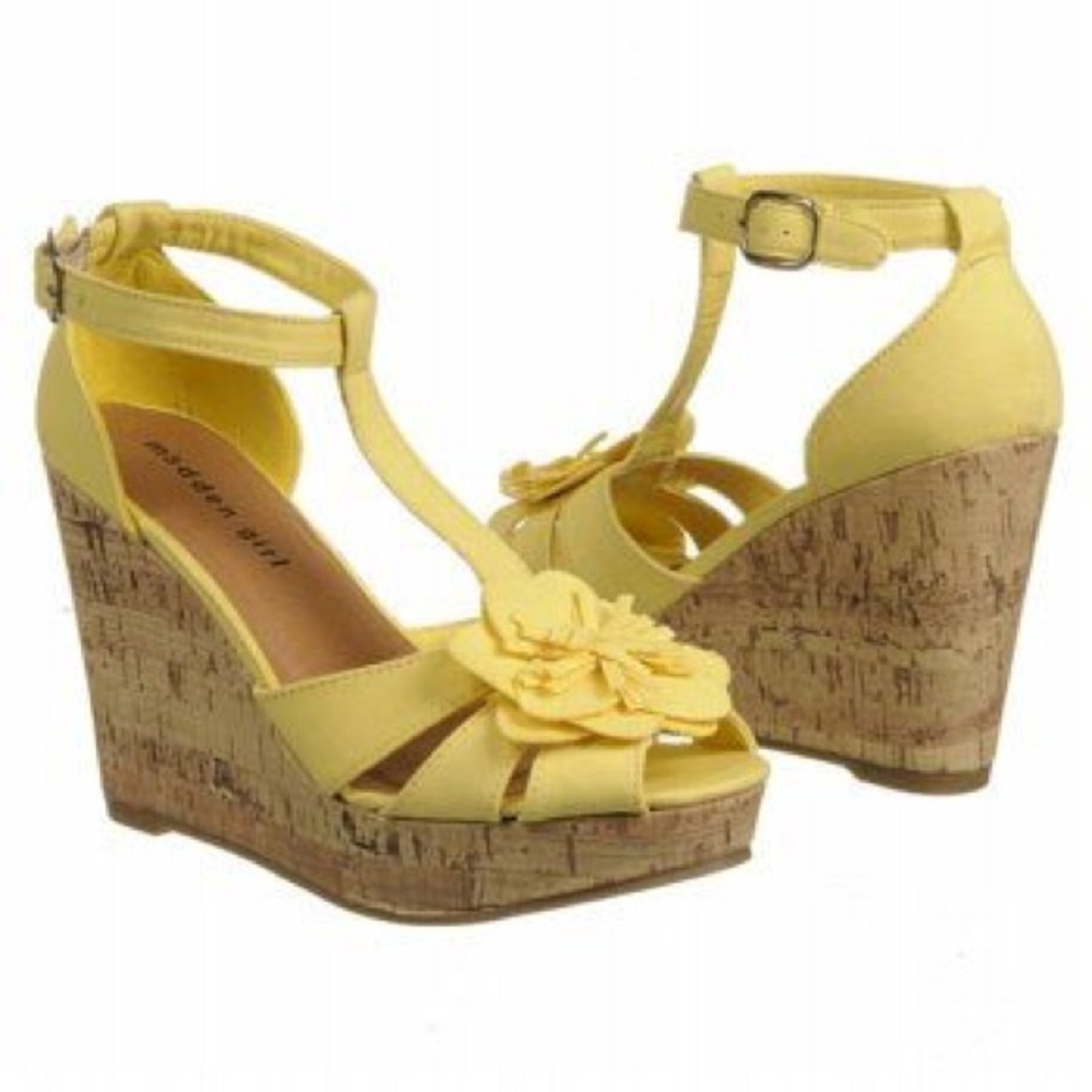 Madden Girl Kolasso T-Strap Flower Sandal Wedges